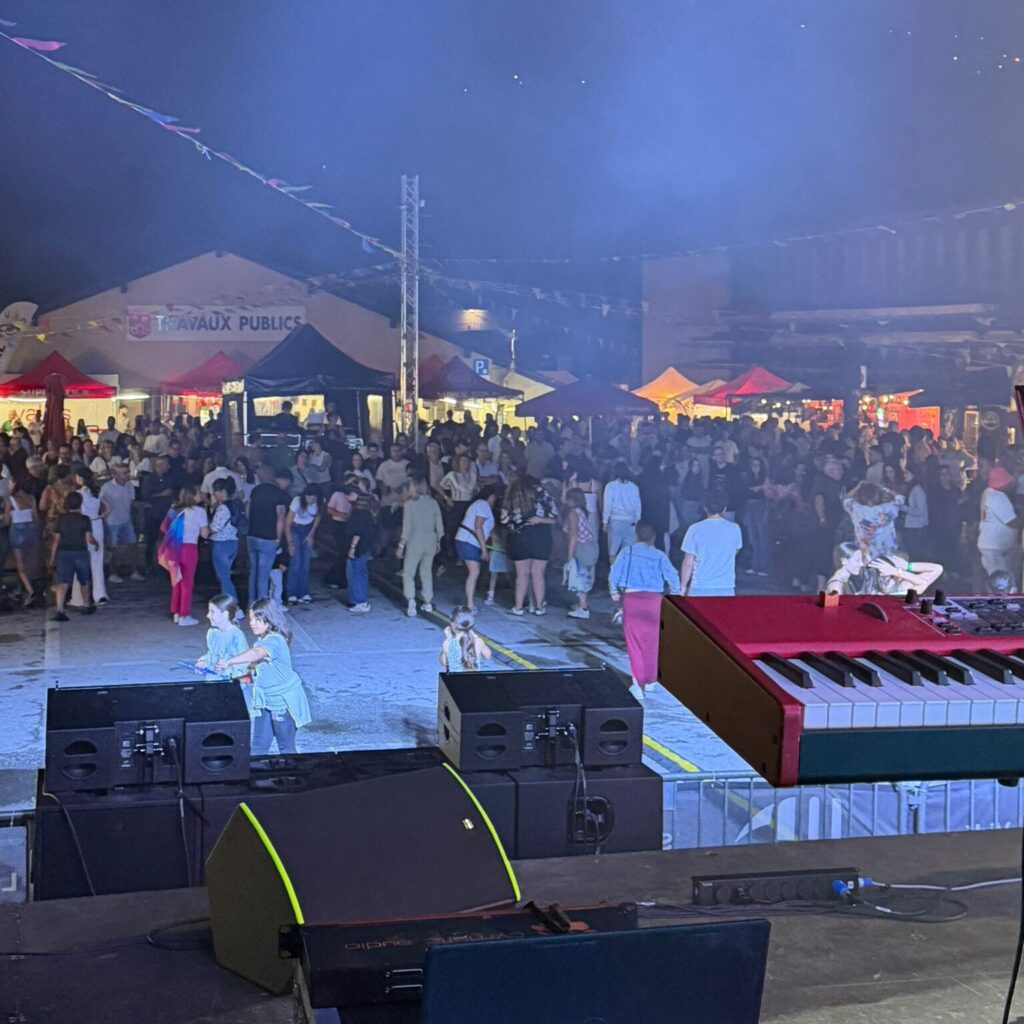 PROSTAGE Stunning Professional Stage Lighting Systems